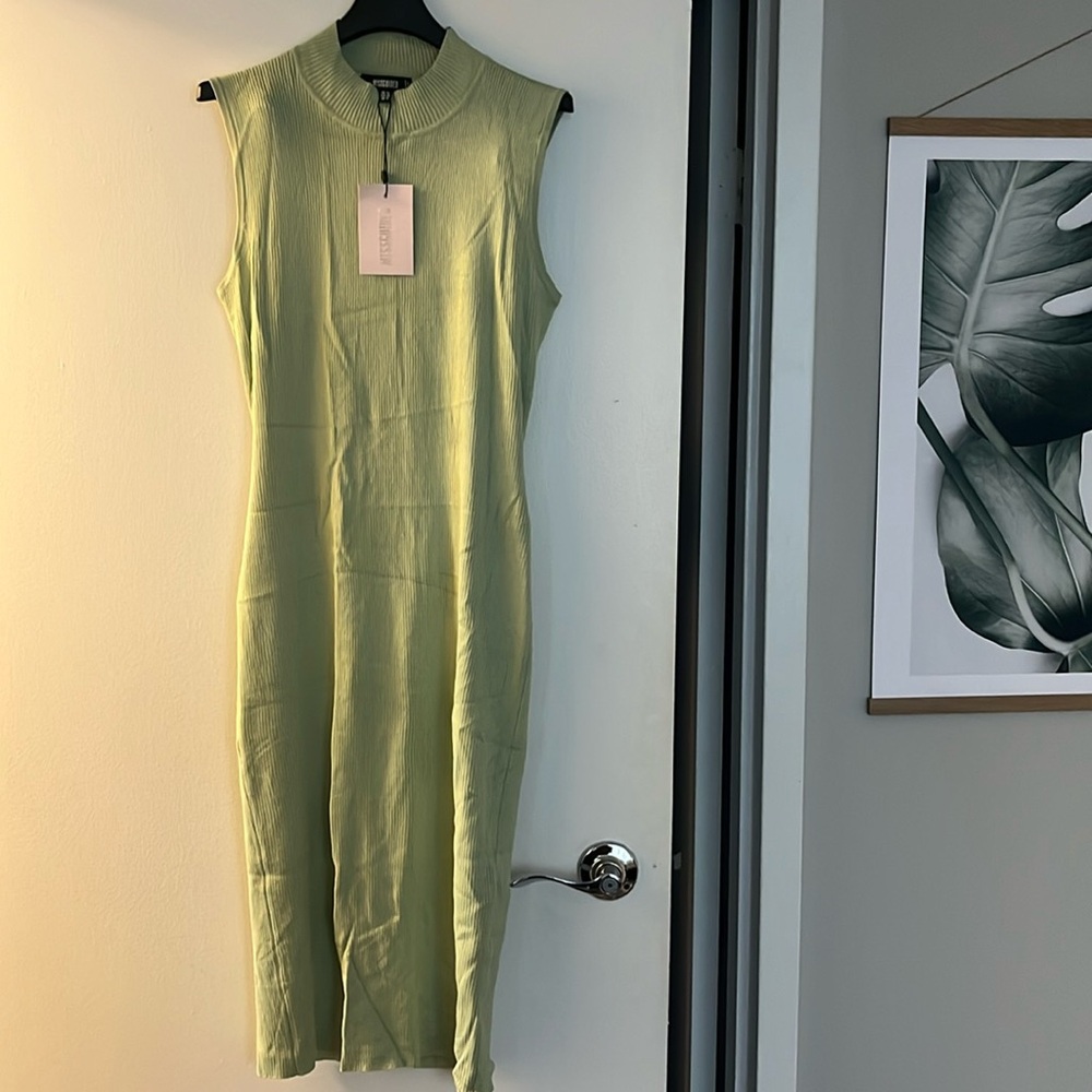 Green ribbed bodycon open back dress size US12 NWT